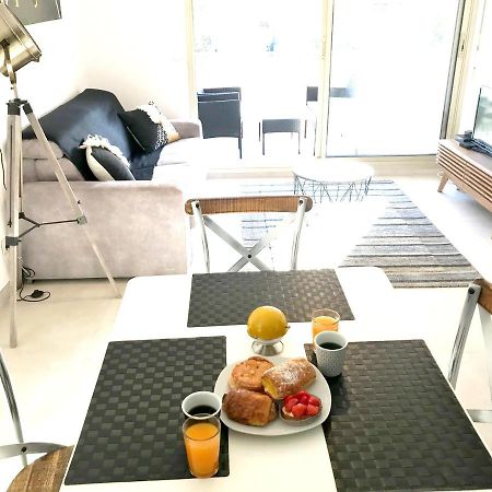 Appartement D'Une Chambre A Antibes A 550 M De La Plage Avec Vue Sur La Ville Terrasse Amenagee Et Wifi Антіб Екстер'єр фото