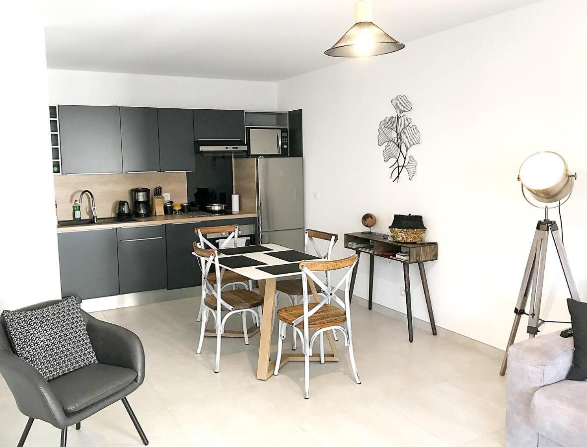 Appartement D'Une Chambre A Antibes A 550 M De La Plage Avec Vue Sur La Ville Terrasse Amenagee Et Wifi Антіб Екстер'єр фото